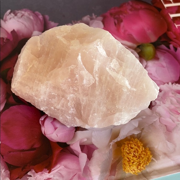Natural Rose Quartz - Picture 5 of 7